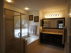 The King Master Bedroom Ensuite